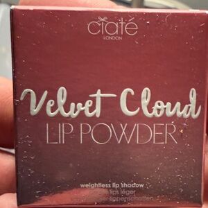 Ciaté London Velvet Cloud Lip Powder - Soft Pink